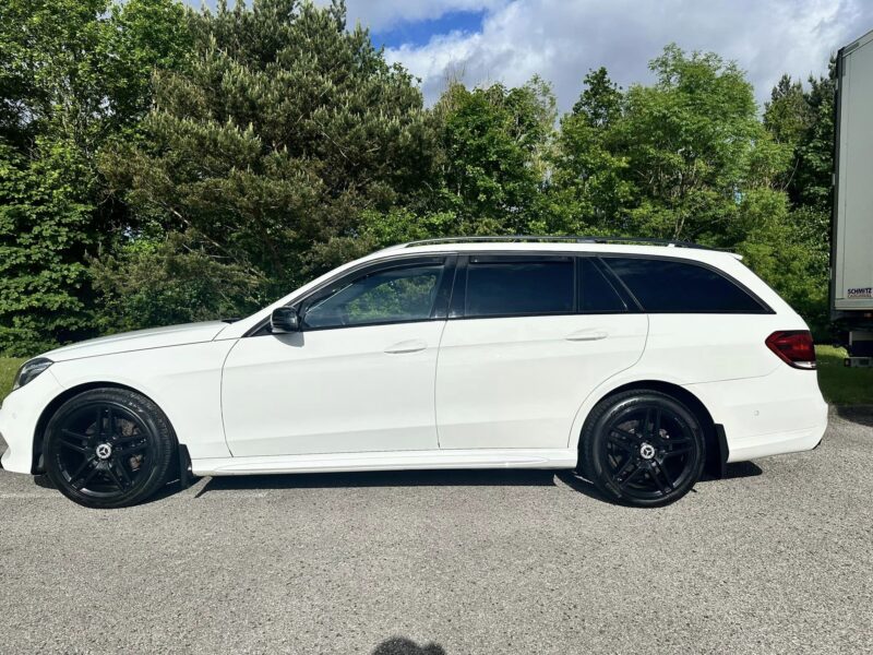 MERCEDES E220 AMG NIGHT EDITION