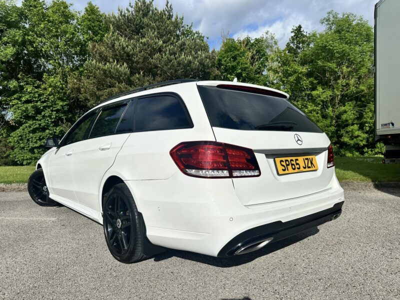 MERCEDES E220 AMG NIGHT EDITION