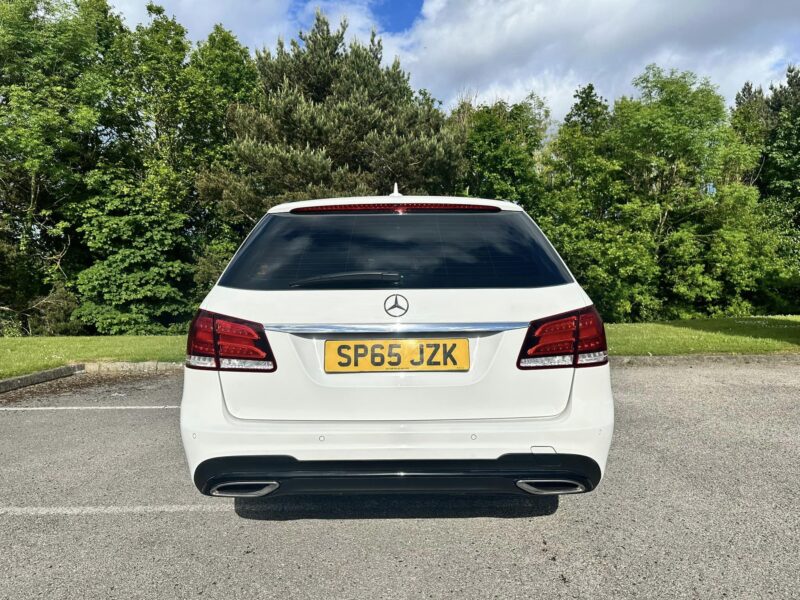 MERCEDES E220 AMG NIGHT EDITION