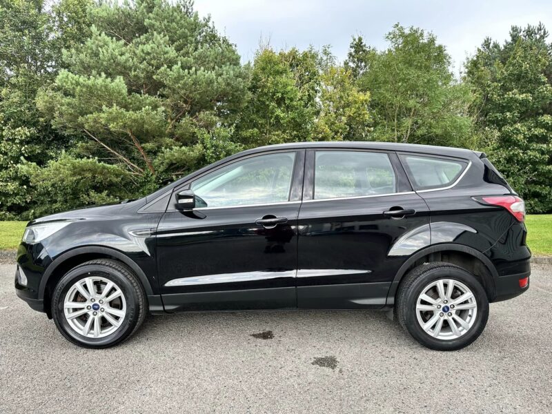 FORD KUGA ZETEC