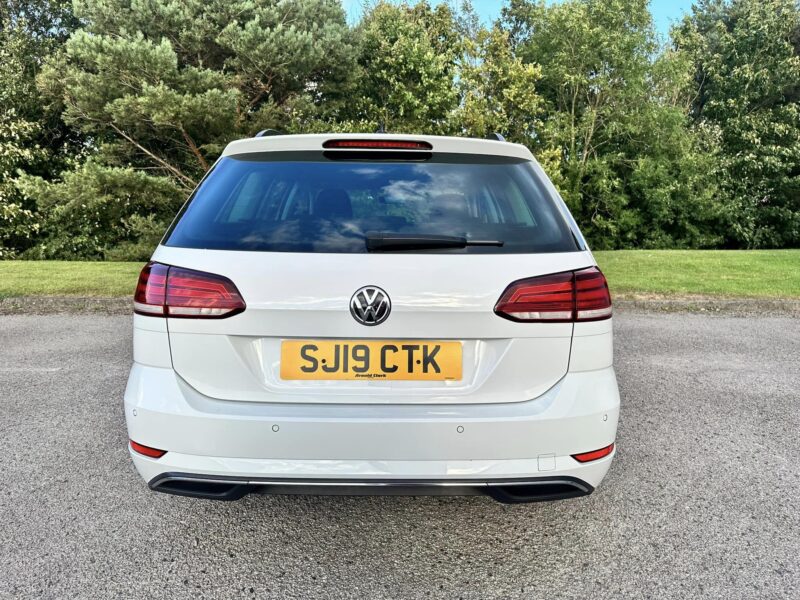 VOLKSWAGEN GOLF MATCH (CTK)