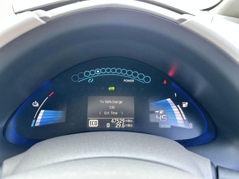 NISSAN LEAF 24KW