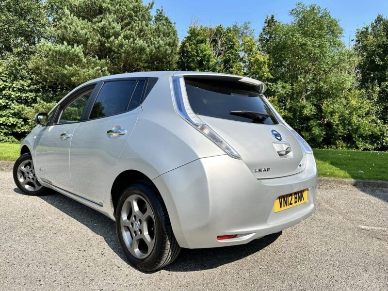 NISSAN LEAF 24KW