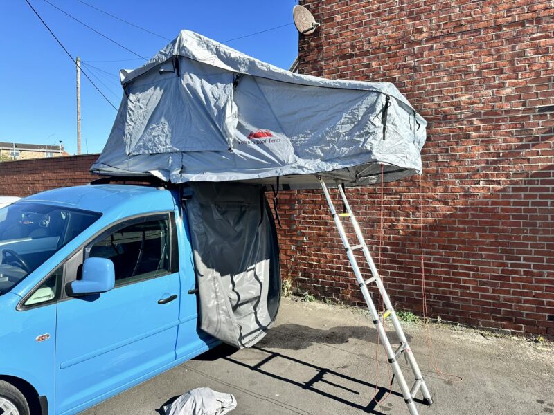 VOLKSWAGEN CADDY WITH ROOF TENT