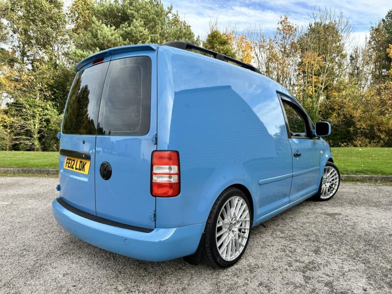 VOLKSWAGEN CADDY