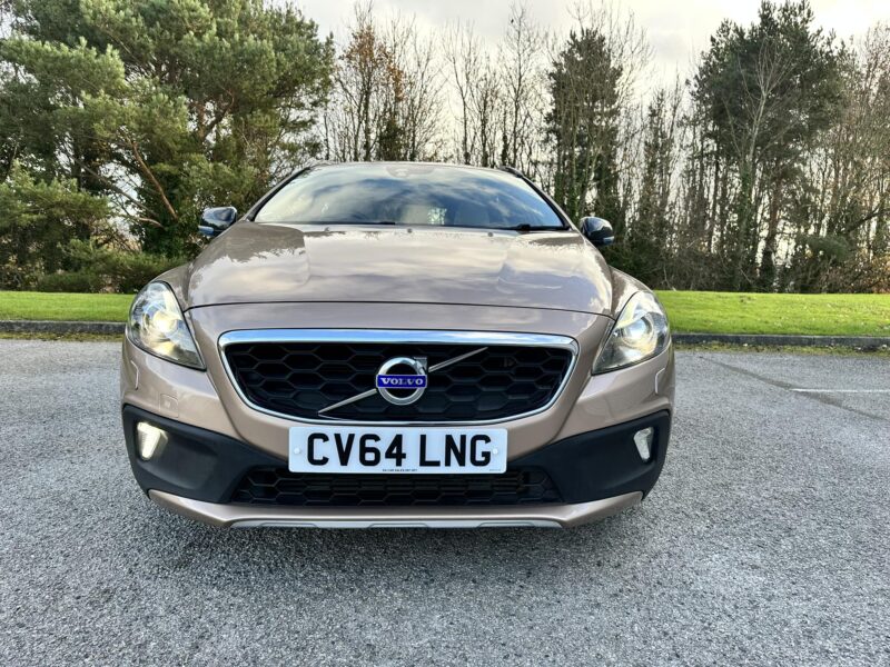 VOLVO V40 CROSS COUNTRY