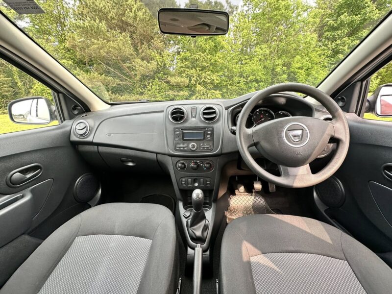DACIA SANDERO AMBIANCE