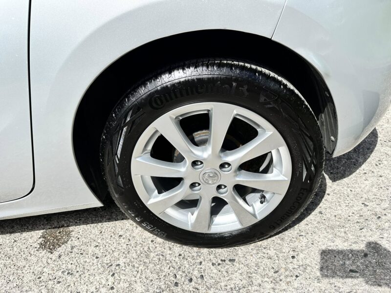 VAUXHALL CORSA DESIGN