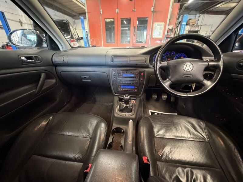 VOLKSWAGEN PASSAT HIGHLINE