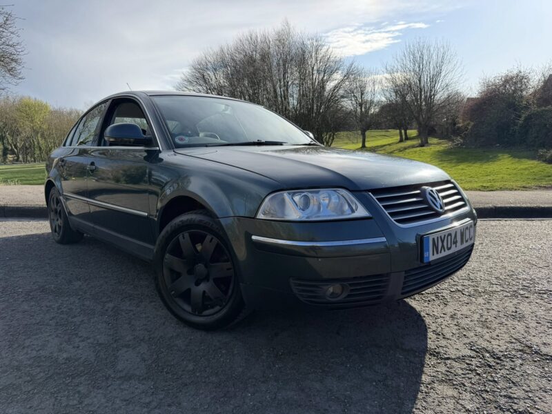 VOLKSWAGEN PASSAT HIGHLINE