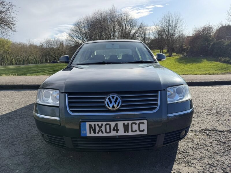 VOLKSWAGEN PASSAT HIGHLINE