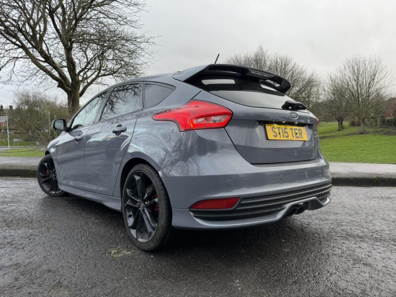 FORD FOCUS ST-3