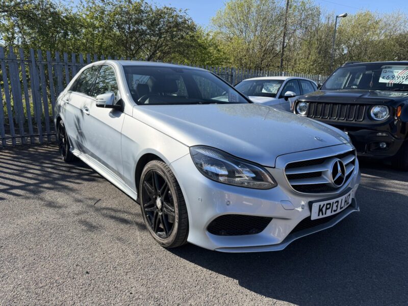 MERCEDES E220 AMG SPORT
