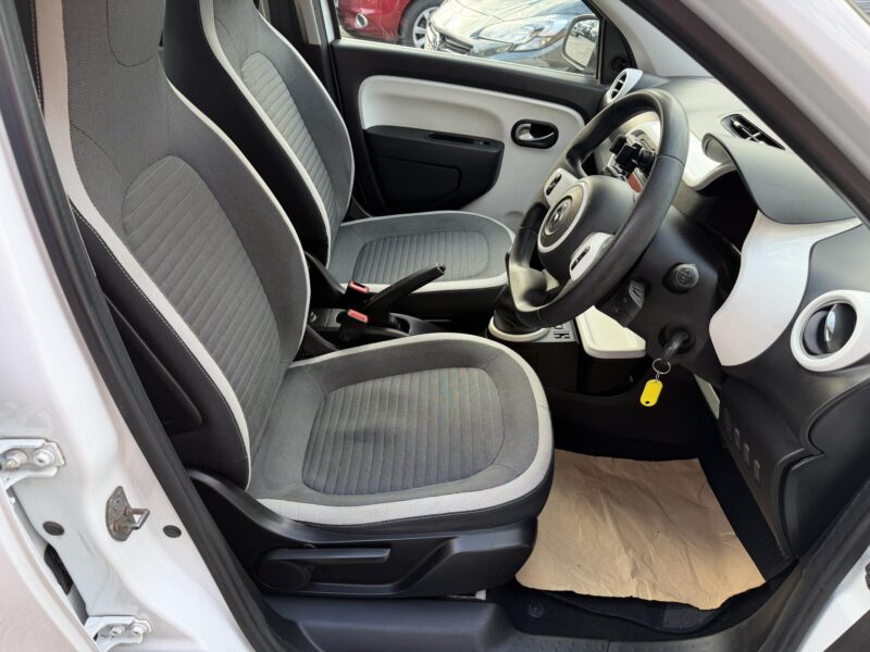 RENAULT TWINGO PLAY