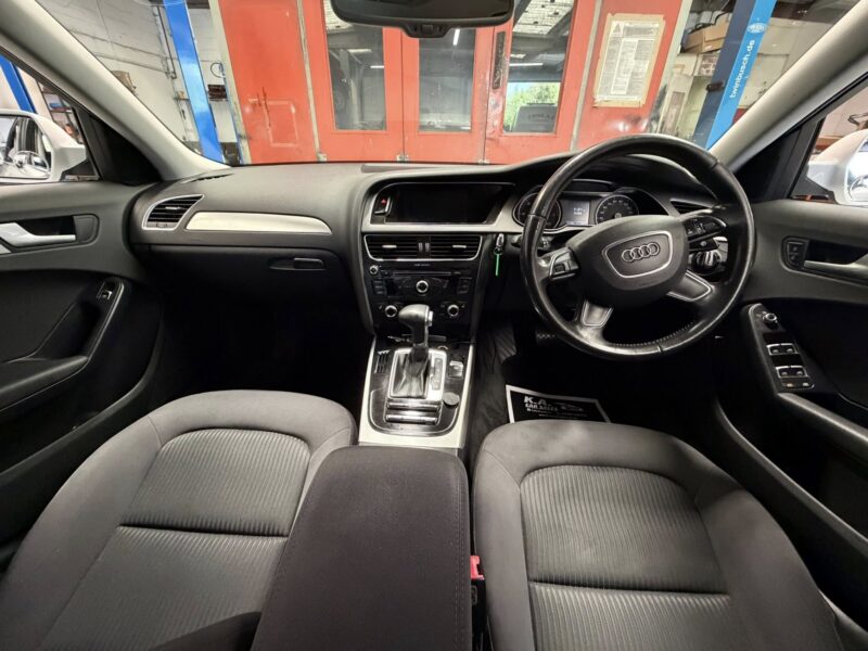 AUDI A4 SE TDI CVT