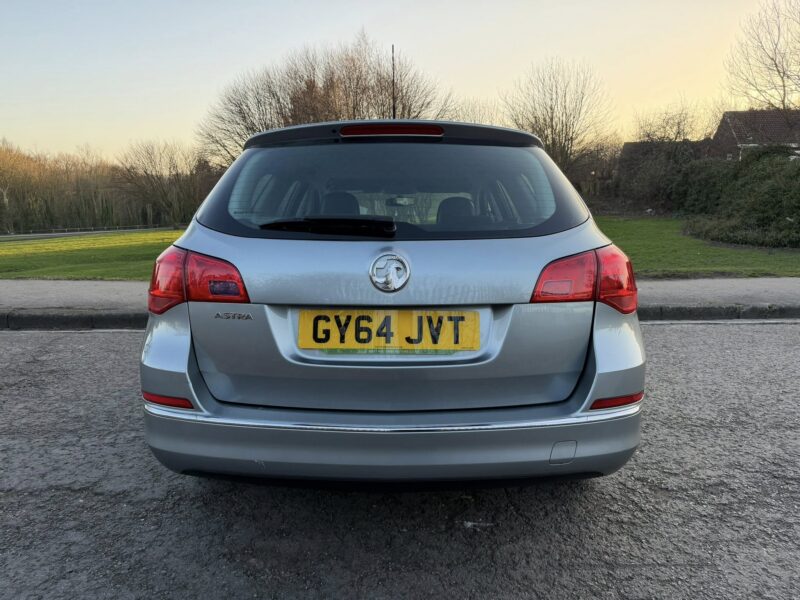 VAUXHALL ASTRA DESIGN