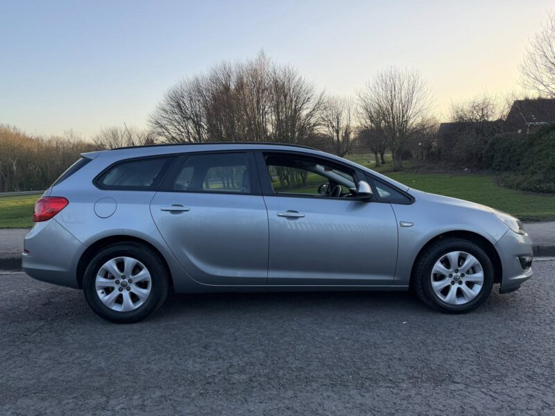 VAUXHALL ASTRA DESIGN