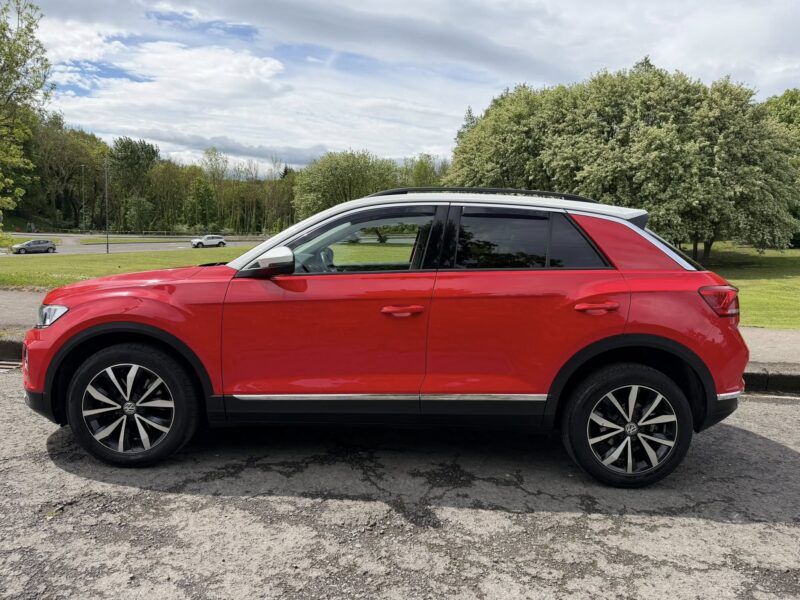 VOLKSWAGEN T-ROC DESIGN