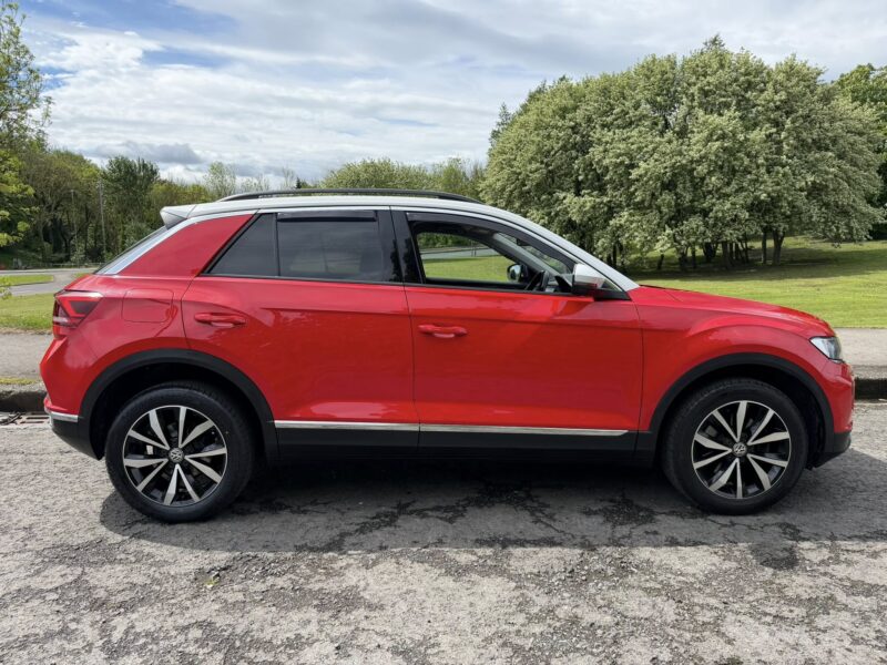 VOLKSWAGEN T-ROC DESIGN